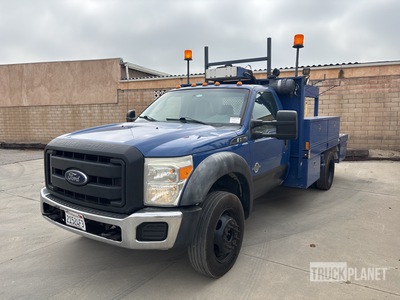 2014 Ford F-550 XL 4x2 Utility Truck