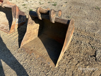 34 in Cleanup دلو حفارة