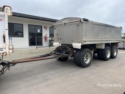 2002 Super Dog End Dump Trailer