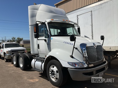 2006 International 8600 SBA 6x4 Day Cab Prime Mover