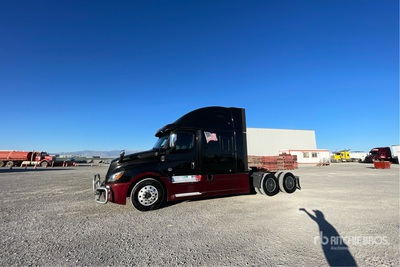 2020 Freightliner Cascadia 6x4 T/A Sleeper Truck Tractor