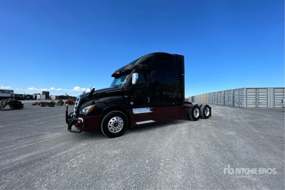 2021 Freightliner Cascadia 6x4 T/A Sleeper Truck Tractor