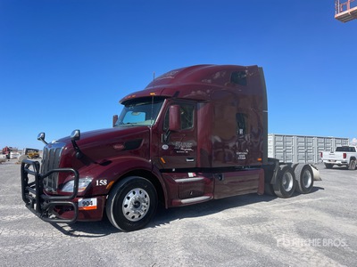 2022 Peterbilt 579 6x4 T/A Sleeper Truck Tractor