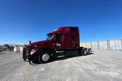 2022 Peterbilt 579 6x4 تراكتور شاحنة كابينة النوم (ثنائية المحور)