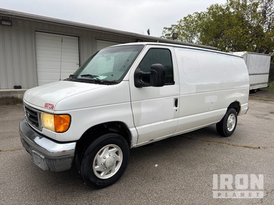 2007 Ford E-150 فان نقل