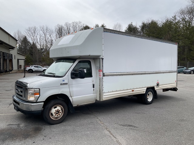 2008 Ford E-350 4x2 Van Truck