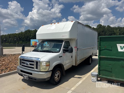 2008 Ford E-350 Fourgon cargo