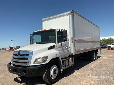 2020 Hino 338 4x2 Van Truck