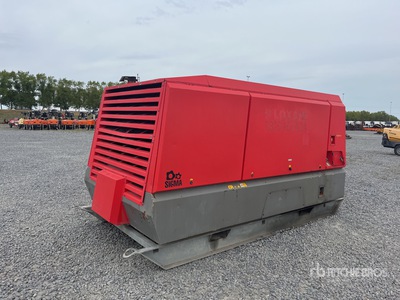 2016 Kaeser M250 Skid-Mounted Compresseur à air