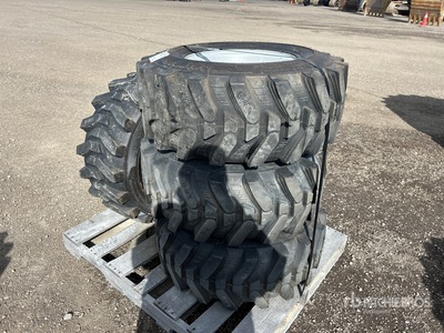 Quantity of (4) Camso 12x16.5 Équipements pour pneus (Unused) - Fits Telehandler