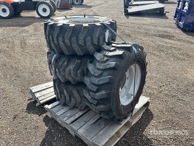 Quantity of (4) Camso 12x16.5 Équipements pour pneus (Unused) - Fits Telehandler