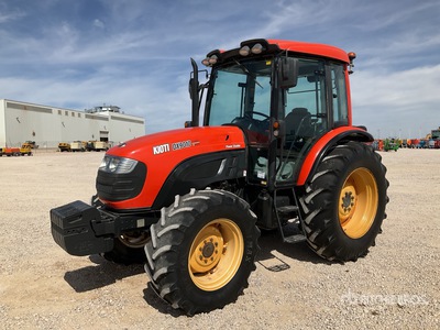 2011 Kioti DX9010 4WD Tractor Agrícola