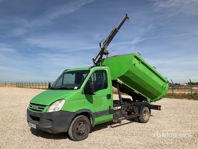 2007 Hiab 008 840 kg on 2008 DTC Iveco Daily 35C12 4x2 ダンプトラック（クレーン付）