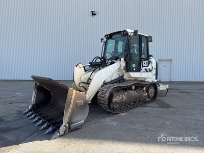 2013 Cat 953D を見 Track Loader