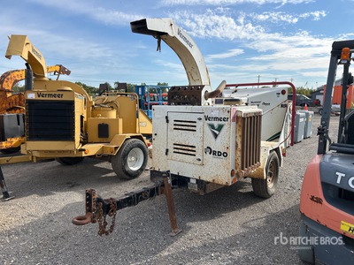 2015 Vermeer BC1000XL Tow-Behind wood chipper Wood Chipper