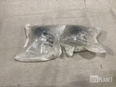 (2) Jolen Services 80-560611-28P Body Connectors