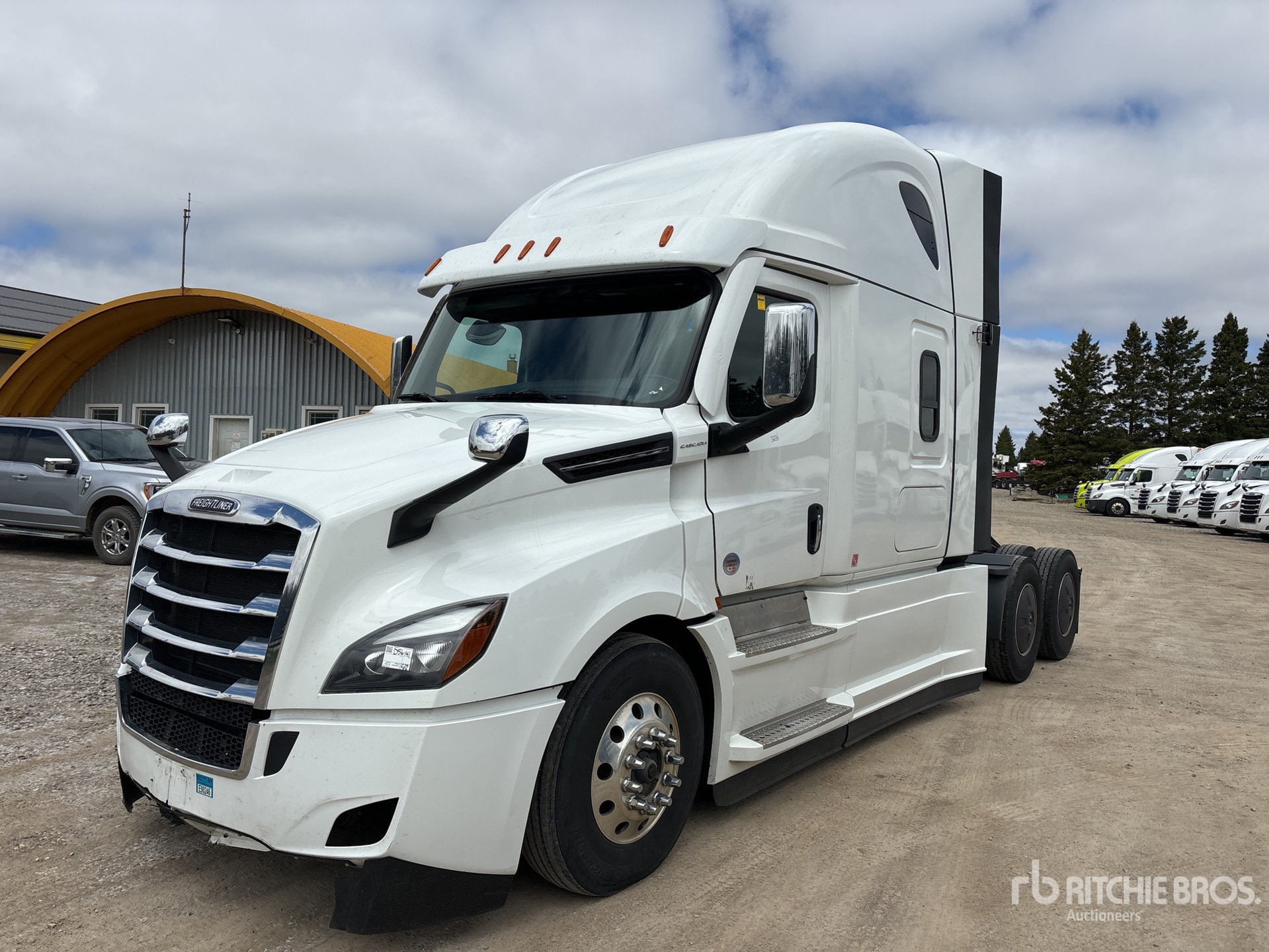 2024 Freightliner Cascadia 126 6x4 T/A Sleeper Truck Tractor
