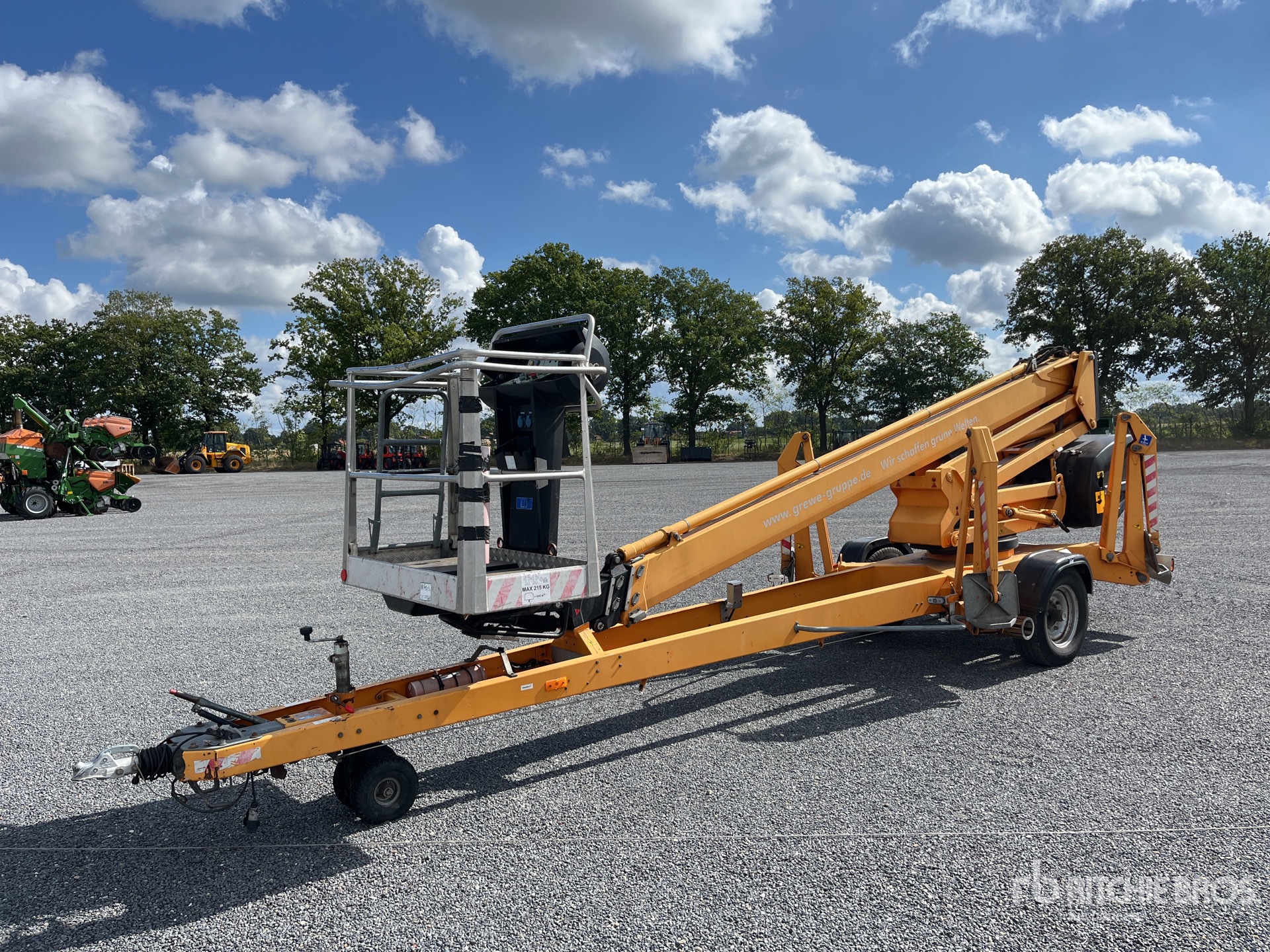 2013 Dino 210XT Towable Lift