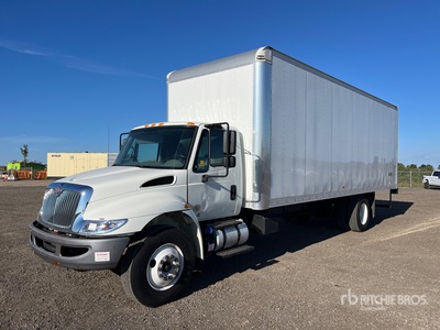 2018 International 4300 SBA 4x2 Camion fourgon
