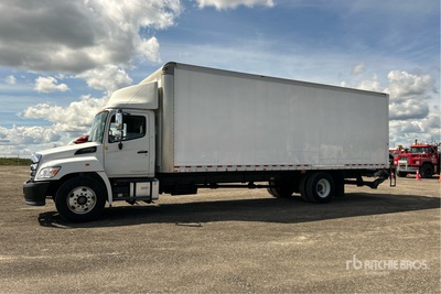 2021 Hino L7 4x2 Gesloten vrachtwagen
