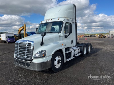 2019 Freightliner Cascadia 125 6x4 Day Cab Truck Tractor