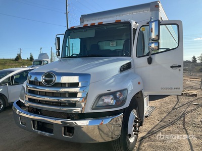 2019 Hino 338 Furgoneta caja cerrada