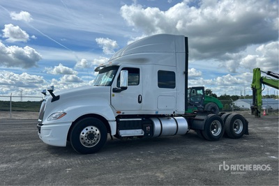 2019 International LT625 Tracteur routier couchette