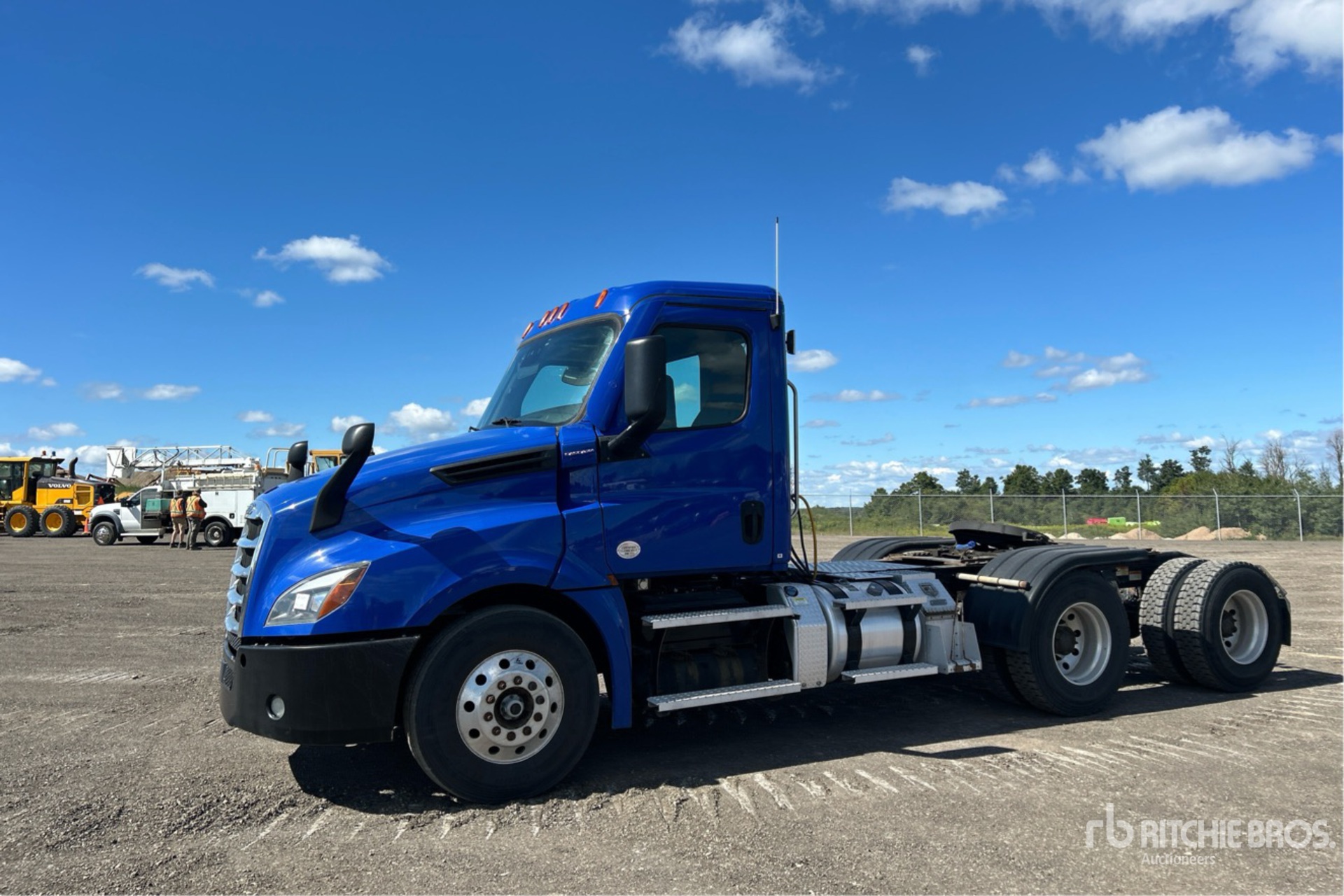 2020 Freightliner Cascadia 126 T/A Day Cab Truck Tractor