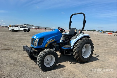 2008 New Holland Boomer 3045 4WD Tracteur agricole utilitaire