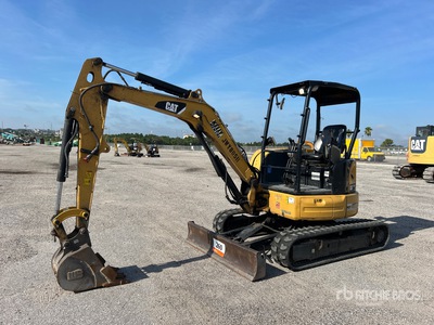 2016 Cat 303.5E2 CR Mini Excavadora