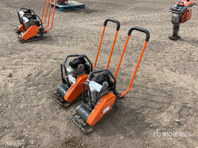 Quantity of (2) 2018 Belle LC3251 Plancha compactadora