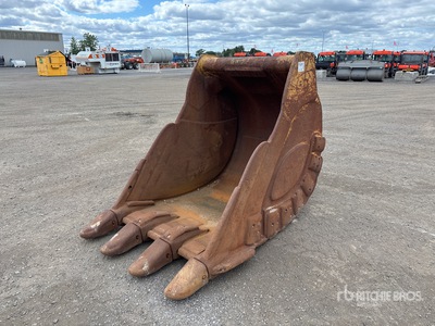 45 in Digging Excavator Bucket