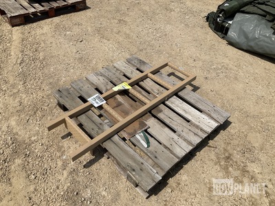 12442899 Vehicle Boarding Ladder