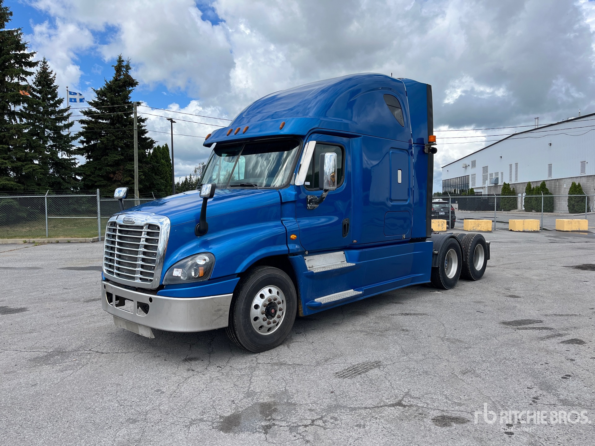 2018 Freightliner Cascadia 125 Day Cab Truck Tractor