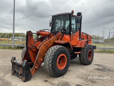 2013 Doosan DL250 جرافة