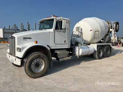 2003 Kenworth W900 8x4 Mixer Truck