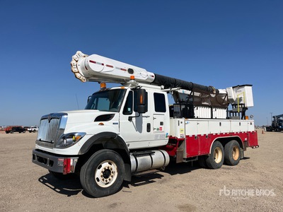 Altec Am55F 55 ft on 2013 International 7500 6x4 Bucket Truck