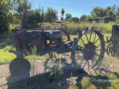 International Harvester F12 antique Antiguedades