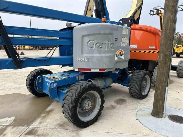 2014 Genie Z45/25JRT Articulating Boom Lift 2014 Genie Z45/25JRT Articulating Boom Lift