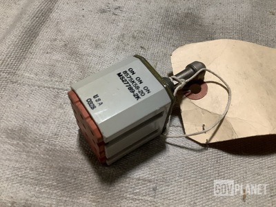 (12) Wesco Aircraft MS27789-2K Toggle Switches
