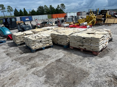 Lot of (10) Pallets of Austin White Limestone Blended Sawn 4-8 In. Thin Veneer Stone (Unused)