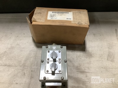 (2) DRS Power & Control Technologies 6981ED172-363 Rotary Switches