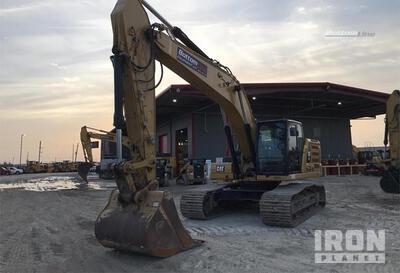 Cat 330 Tracked Excavator