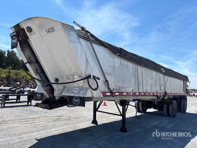 2014 MAC 40 ft T/A End Dump Trailer