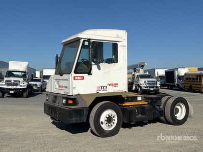 2015 Kalmar 4x2 Spotter Truck