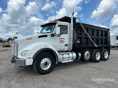 2021 Kenworth T880 8x4 Tri/A Dump Truck