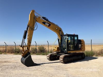 2018 Cat 313F L 油圧ショベル