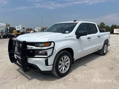 2022 Chevrolet Silverado 1500 4x2 Crew Cab بيك اب