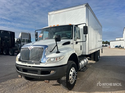 2017 International 4300 4x2 Van Truck