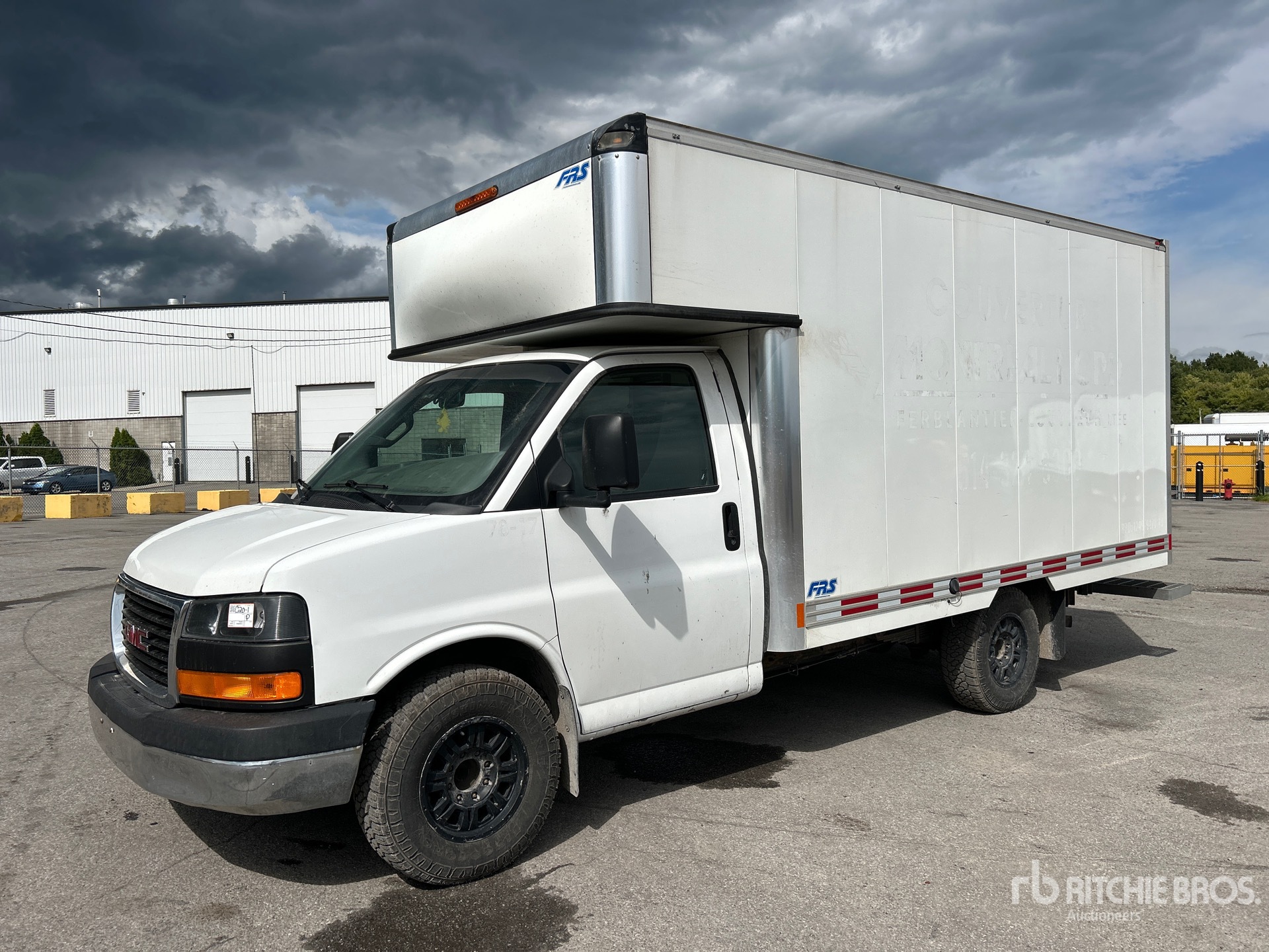 2017 GMC Savana 3500 Van Truck
